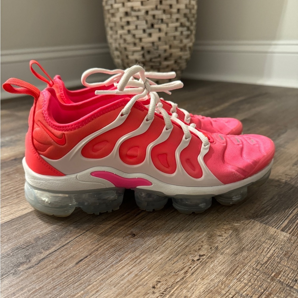 Nike Air Vapormax Plus Pink Blast CZ7995-001